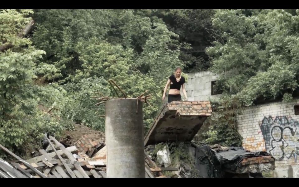 Charity film screening – “Landslide” by Oleksiy Radynski (documentary)