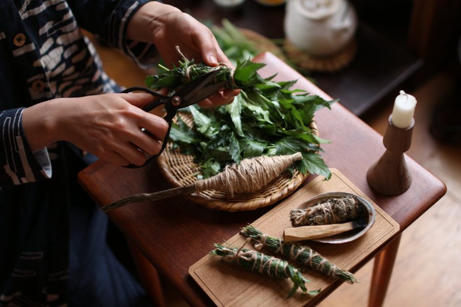 DIY incense making workshop by Dambi Kim