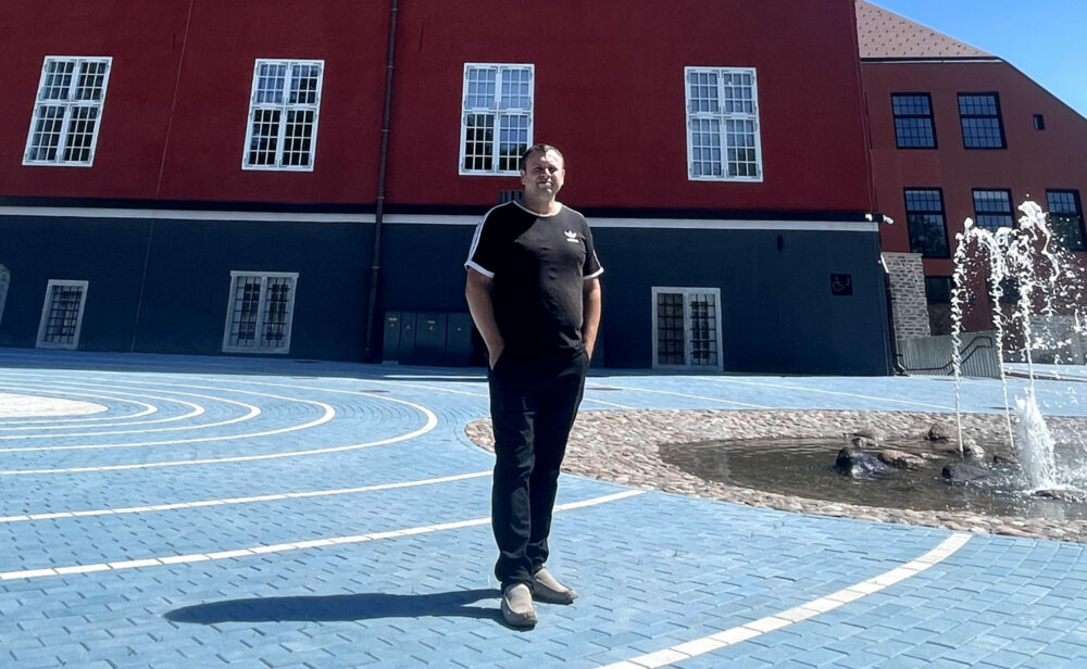 <strong>Ukrainian sculptor Ihor Tkachivskyi to create new series of metal sculptures for Stockholm Square in Narva</strong>