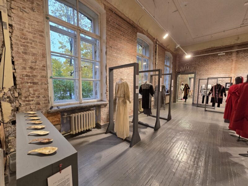 18.10 Kuraatorituur moenäitusel HÕIMULÕIM