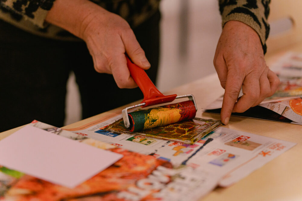 NART provides a Kreenholm postcard workshop for groups (by reservation)
