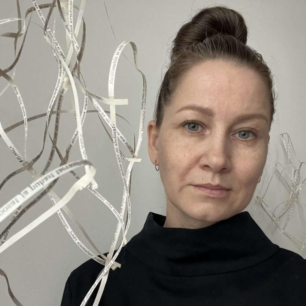 Kerttu Siplane | “Kunstnikud on kohal”