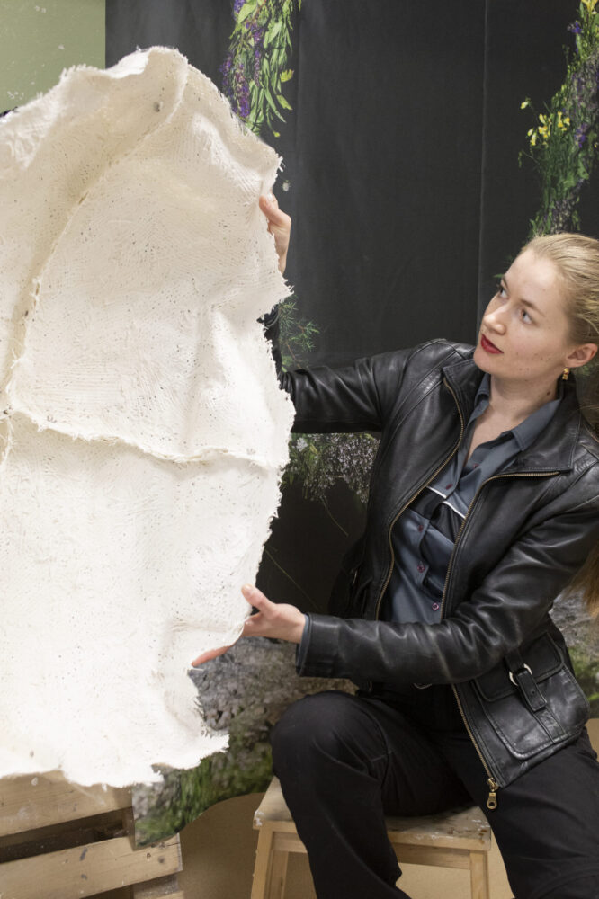 Mari Männa | “Kunstnikud on kohal”