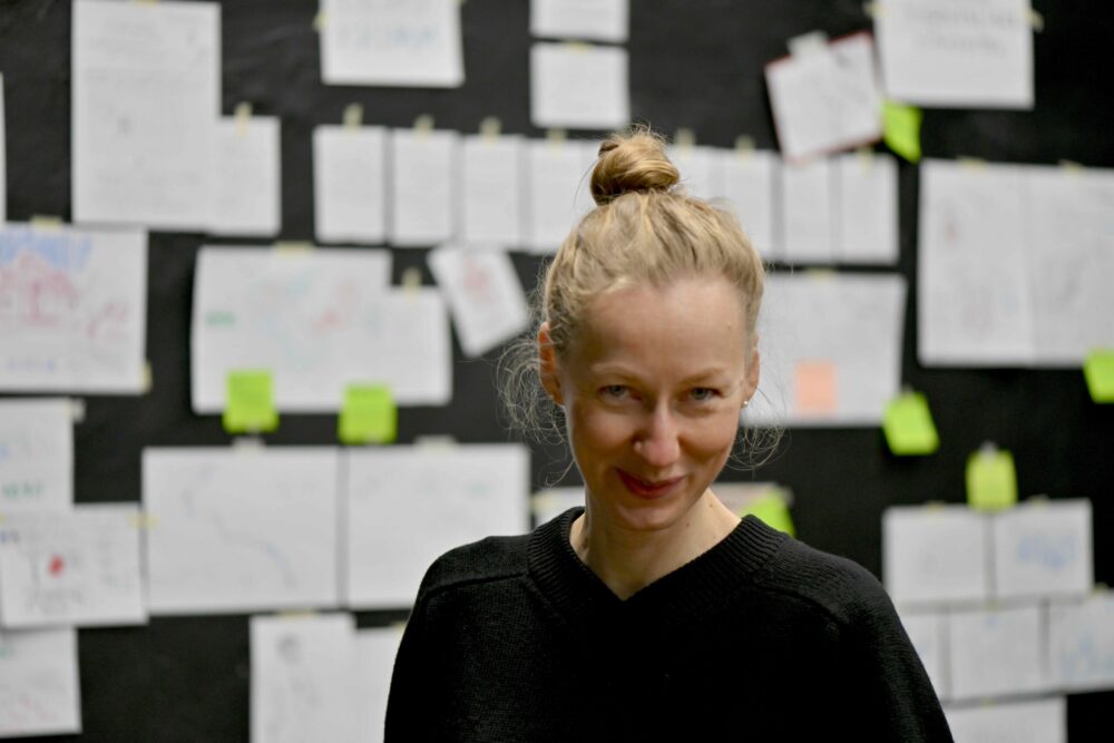 Kristina Norman | “Artists Are Present” (estonia)