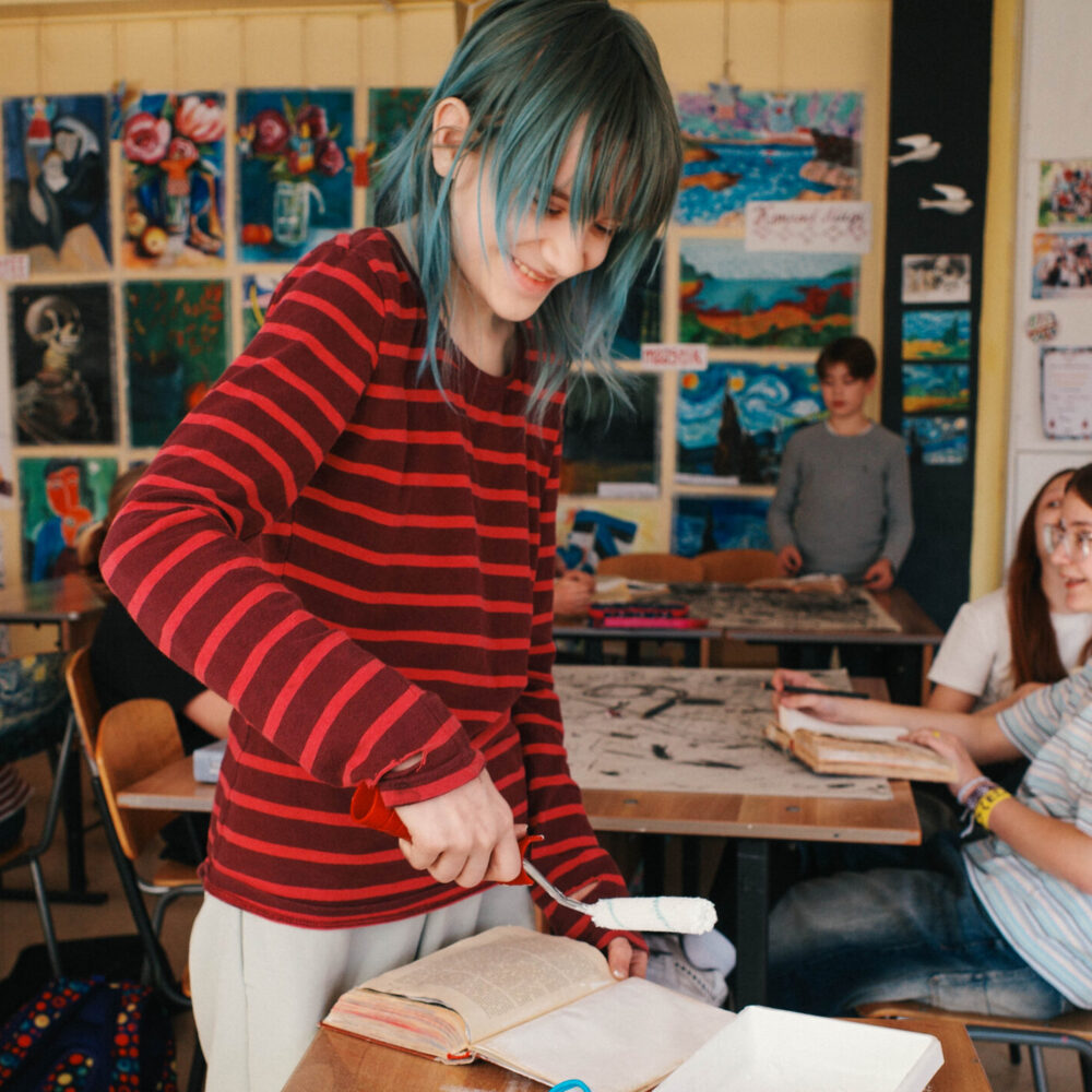 Contemporary Art Helps School students in Narva practise Estonian
